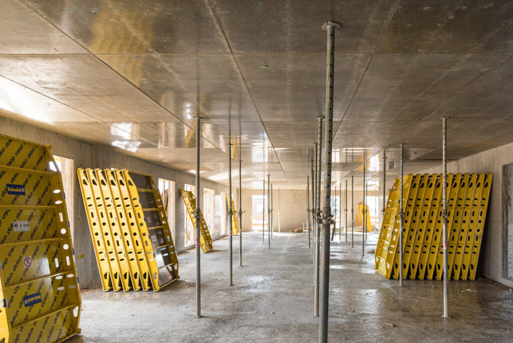 Ortbetonbau – Systemschalung im Bauwerk